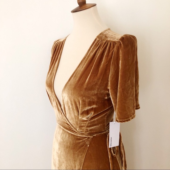 NWT✨Reformation Tiffany Gold Velvet Maxi Dress XS - Picture 5 of 8